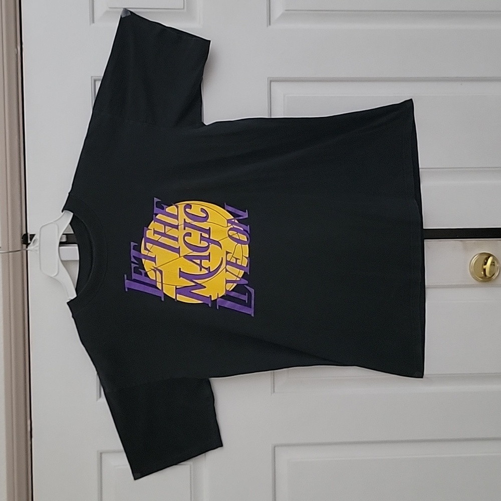 Magic Johnson t-shirt